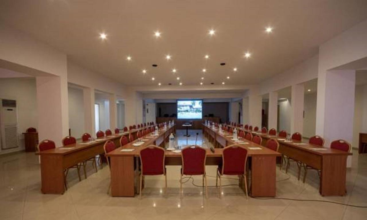 Hotel Ngor Diarama Dakar Exterior foto